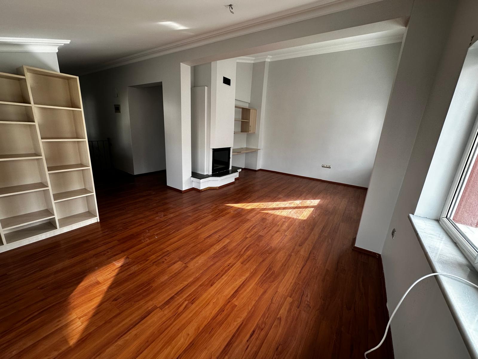 CUMHURİYET MH.'DE ATAPARKA 300 M MESAFEDE SATILIK DUBLEX DAİRE